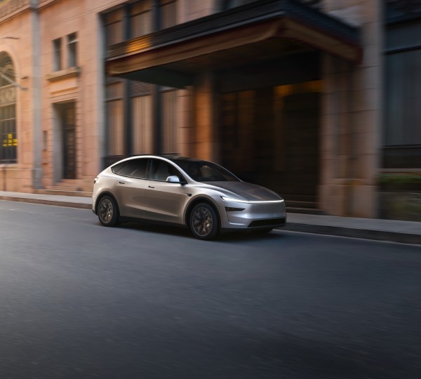 tesla-model-y-l-1.jpg
